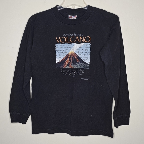 Hawaii Volcanoes National Park 2009 Graphic Longsleeve Tee Size Small - Picture 2 of 7